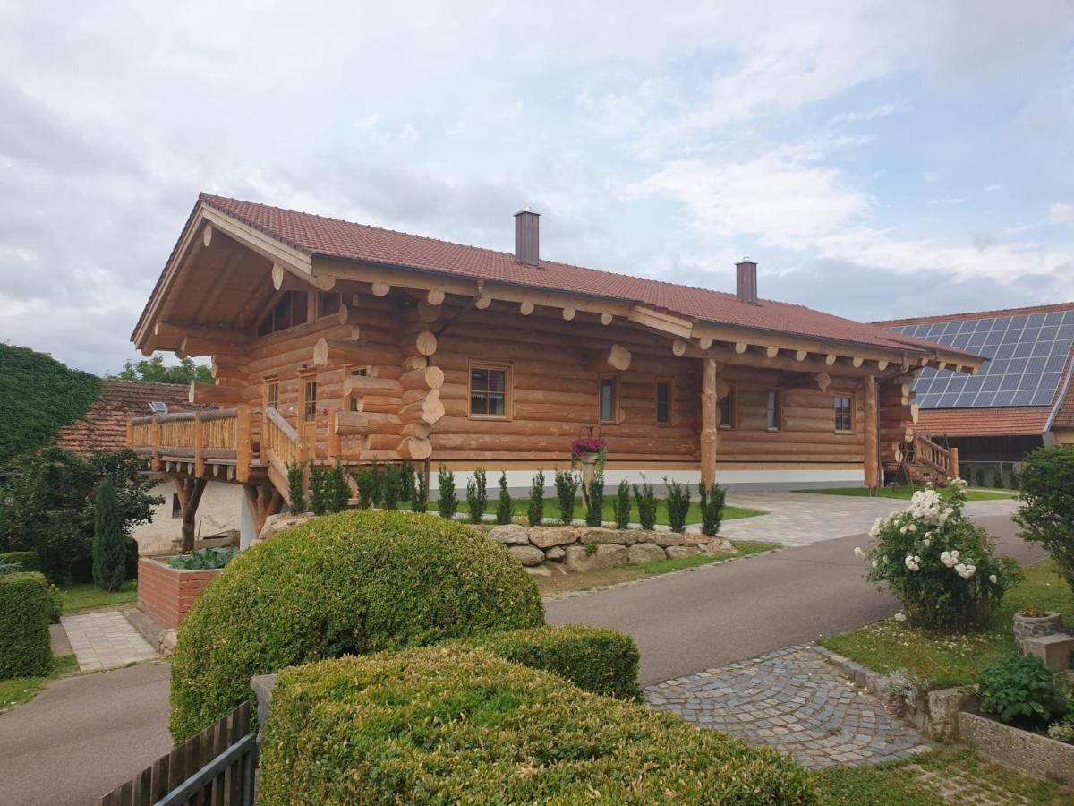 Huettenzauber Laumer Worth an der Donau Esterno foto